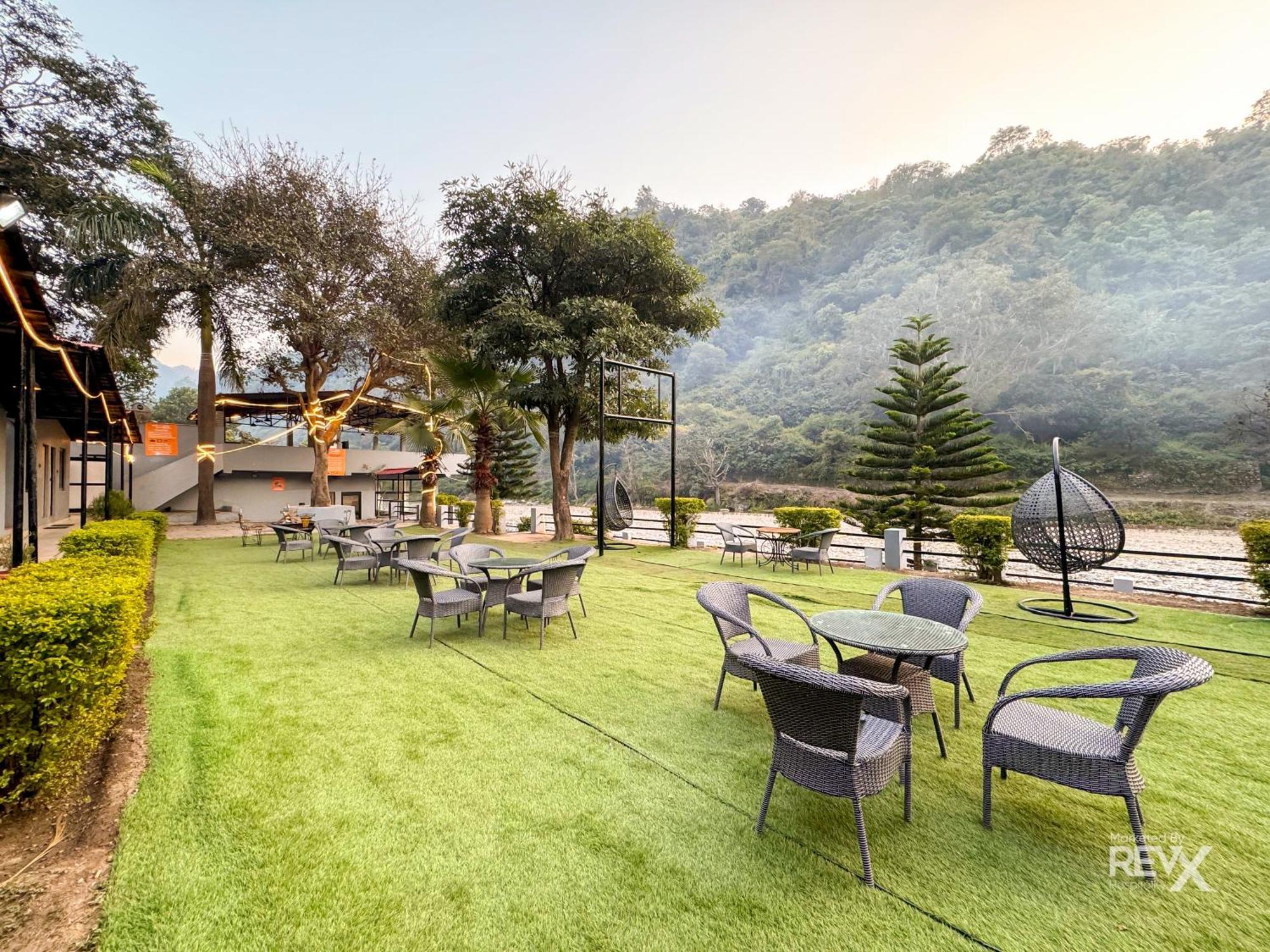 Euphoric River Resort Rishikesh Ngoại thất bức ảnh