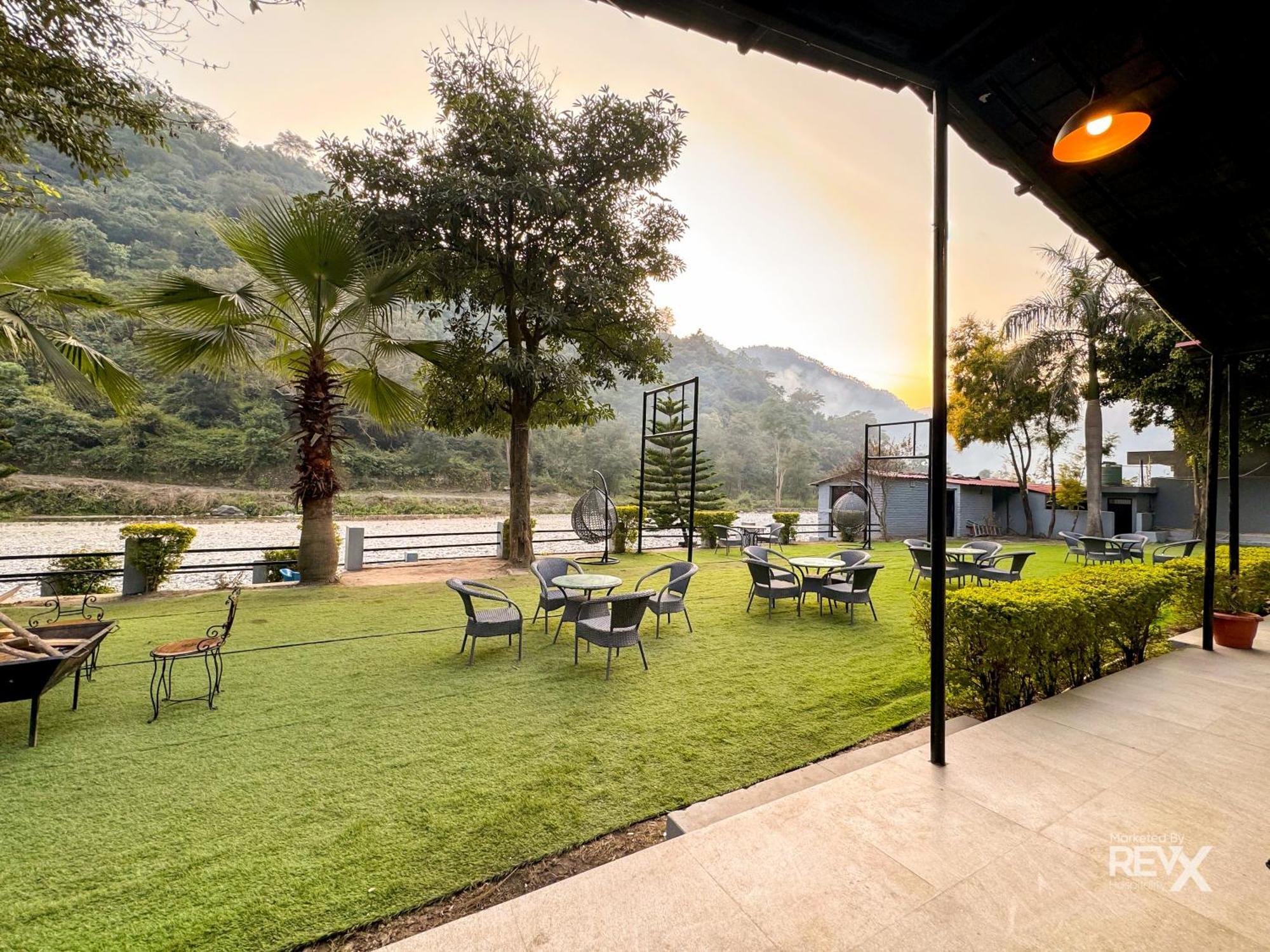 Euphoric River Resort Rishikesh Ngoại thất bức ảnh